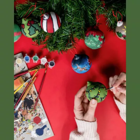 Ornament Paint & Sip at Live! at The Battery Atlanta